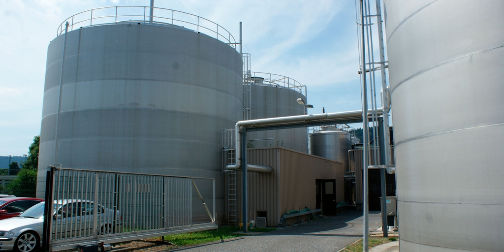 ダグマーセレン（スイス）にあるEmmi社の乳製品加工施設における持続的な廃水処理