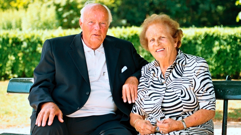 Georg H Endress（1924–2008）とAlice Endress Vogt（1919–2016）は、1946年に結婚しました。