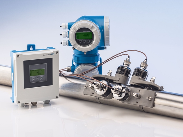 写真：Proline Prosonic Flowクランプオン式流量計